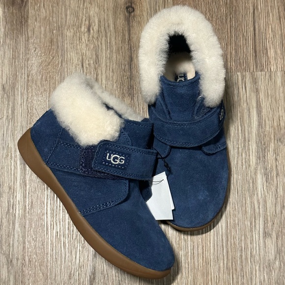 Toddler Uggs - Picture 4 of 4